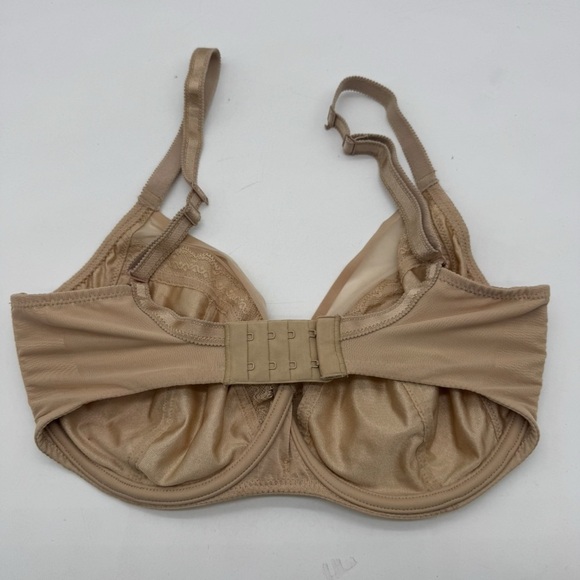 Chantelle Parisian Allure Unlined Plunge Bra - Nude Sand B1631 - Picture 4 of 6